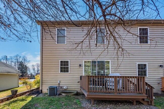 Building Photo - 3440 Green St