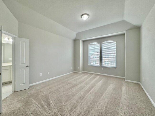 Building Photo - 113 Homily Dr