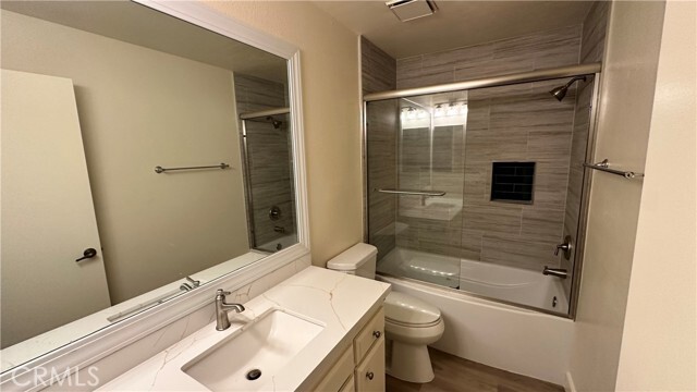 Building Photo - 315 Acebo Ln