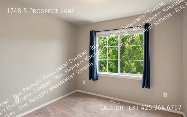 Building Photo - 1748 S Prospect Ln