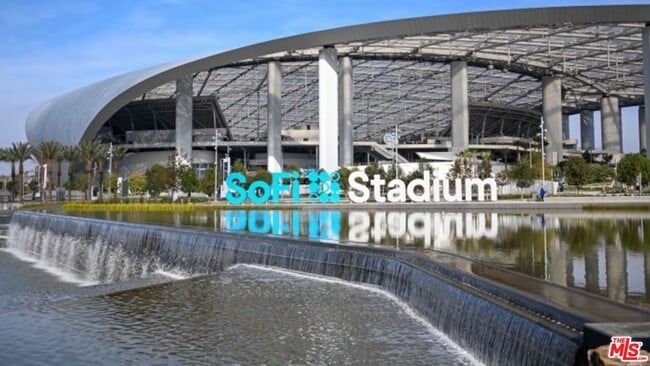 Building Photo - 768 Daniel Freeman Cir