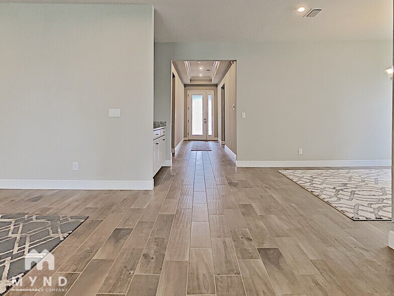 Building Photo - 11306 Emerald Shore Dr