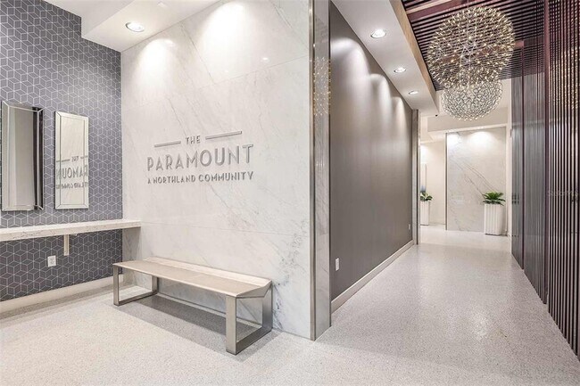 Building Photo - 413 E Pine St