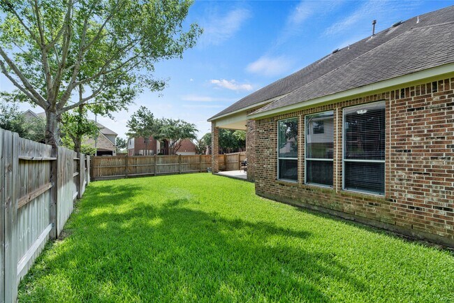 Building Photo - 26706 Whitetail Springs Ct