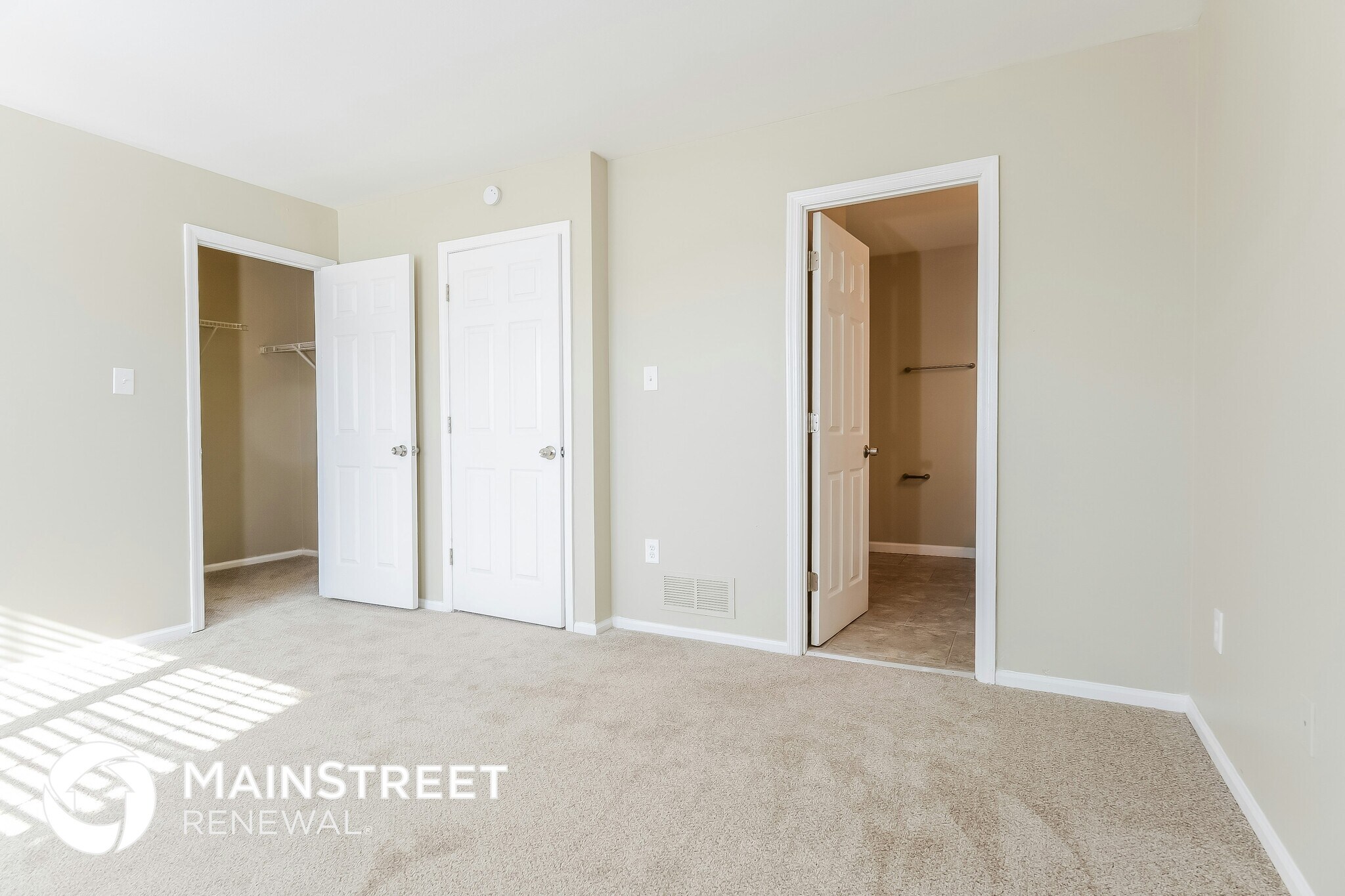 Building Photo - 11253 Liberty Landing Dr