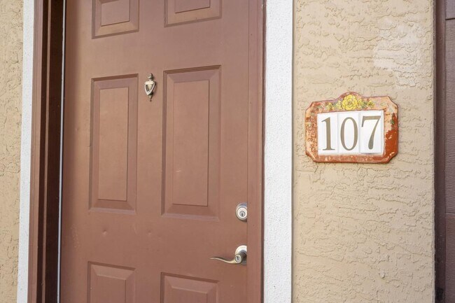 Building Photo - 12102 Poppy Field Ln