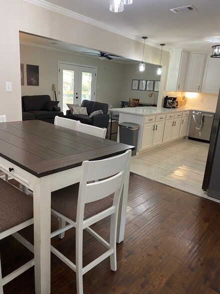 Open plan - 1420 Marlyn Dr