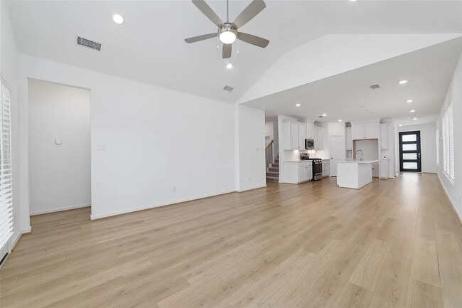 Building Photo - 21650 Lampeter River Ln