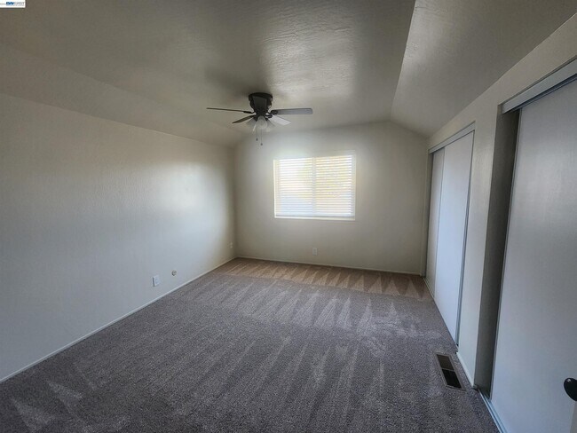 Building Photo - 1829 Rosetree Ct