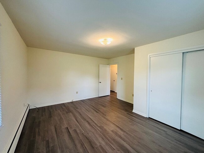Building Photo - 315 Reynolds Ave