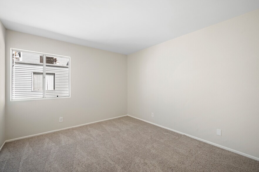 Building Photo - 1030 Ruberta Ave