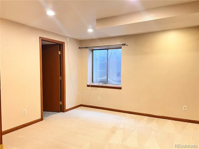 Building Photo - 9937 Spring Hill Ln