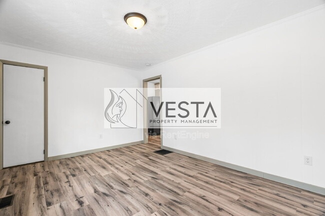 Building Photo - 326 New Salem Rd