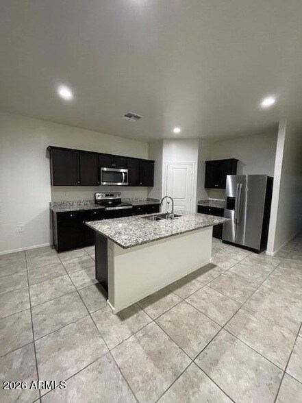 Building Photo - 4625 W Lemon Ave