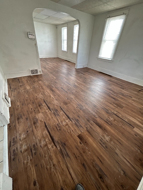 Building Photo - 410 8th St S