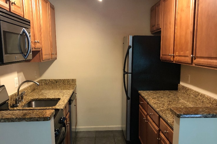 Kitchen - 8708 Manchester Rd