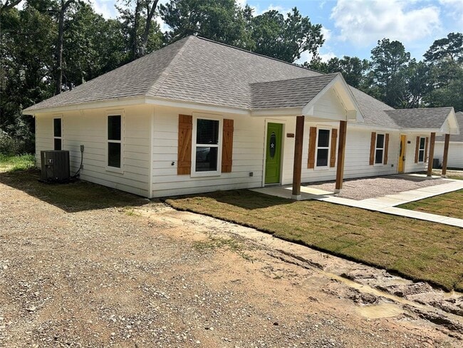 Building Photo - 15542 Towerwood Dr