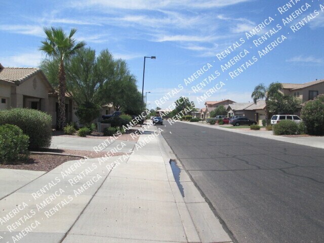 Building Photo - 12823 W Modesto Dr