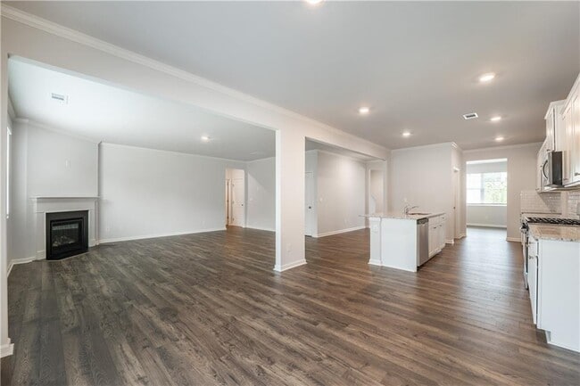 Building Photo - 331 Belmont Dr