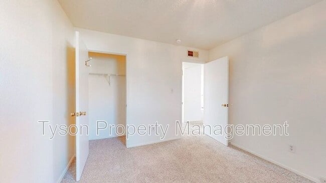 Building Photo - 13908 Jason Pl NE