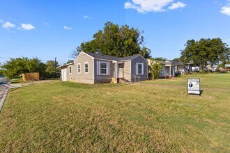 Building Photo - Charming Home in Prime Grand Prairie Locat...