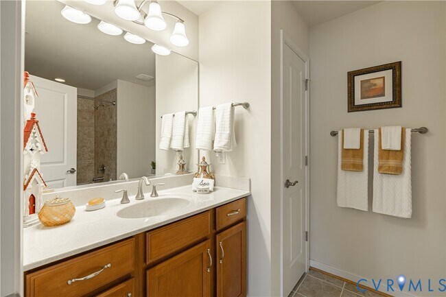 Building Photo - 3921 Liesfeld Pl