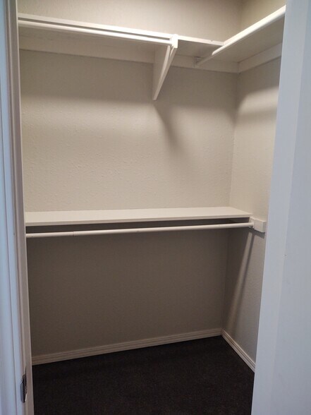 Primary Room Closet - 7126 NW 116th St