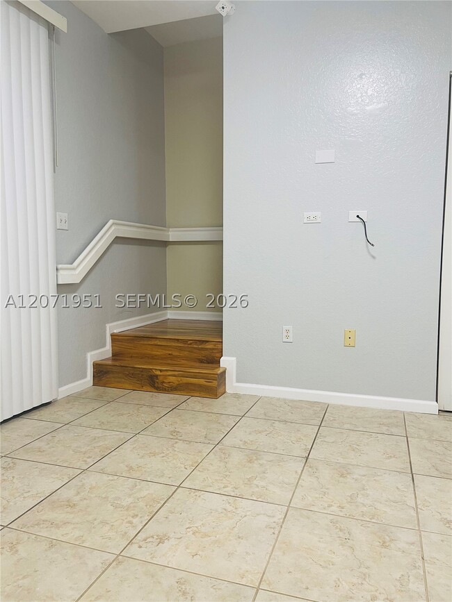 Building Photo - 6364 Landings Way