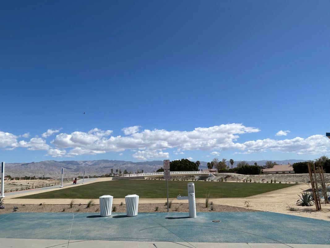 Building Photo - 80265 Moonshadow Dr