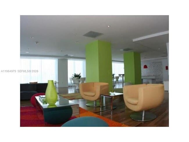 Building Photo - 133 NE 2nd Ave