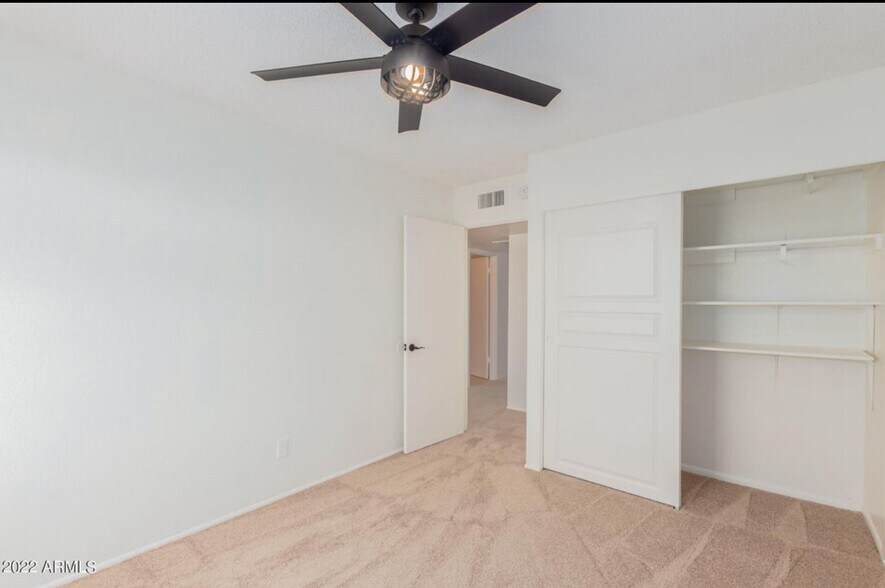 Building Photo - 6440 S 16th Way
