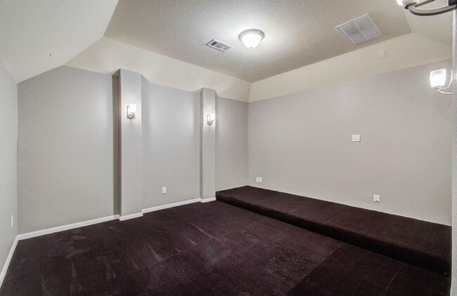 Building Photo - 17622 Quiet Shores Dr