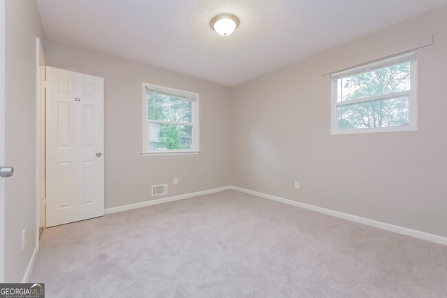 Building Photo - 6690 Vesta Brook Dr