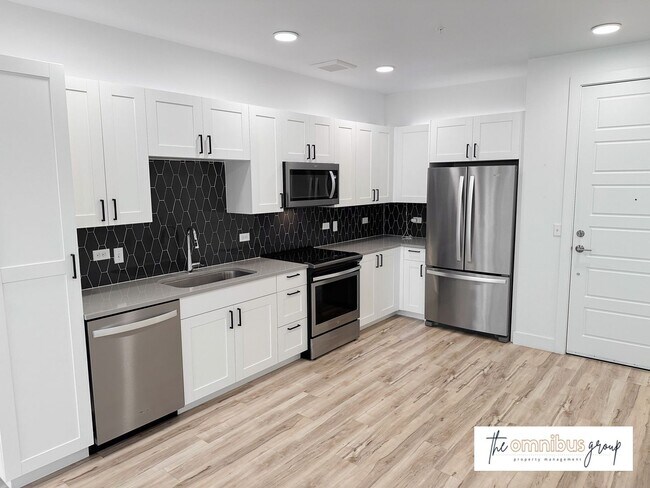 Building Photo - Bright & Modern 1BD/1BA Apartment!