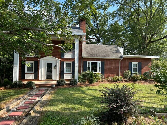 Building Photo - 5221 Williard Rd