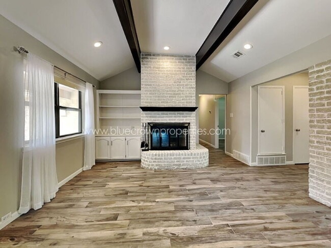 Building Photo - 9 Brookfield Ct
