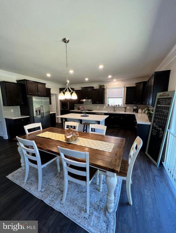 Building Photo - 111 Zoe Wy