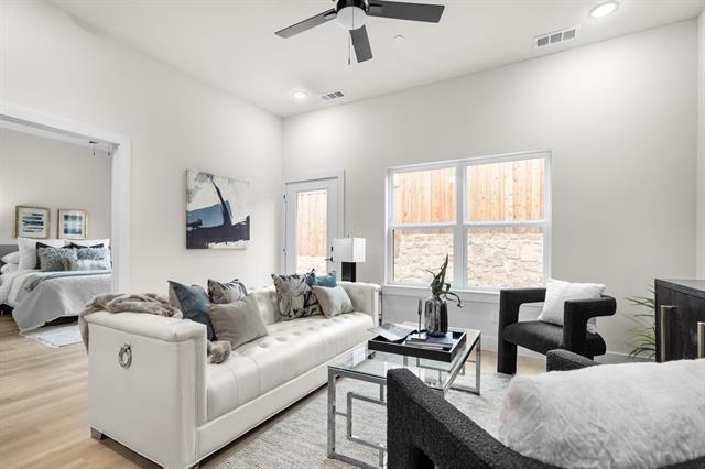 Building Photo - 2340 Alsiddiq Dr