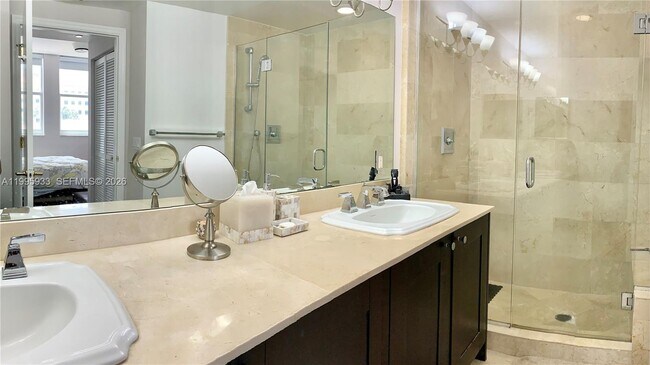 Building Photo - 4100 Salzedo St