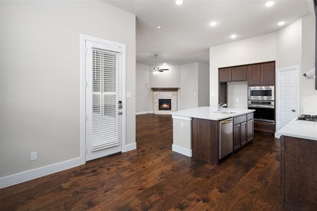 Building Photo - 1204 Yellowthroat Dr