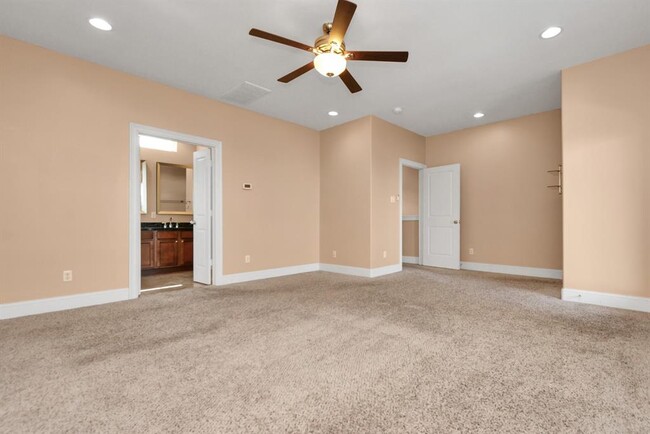 Building Photo - 2918 Leeland St