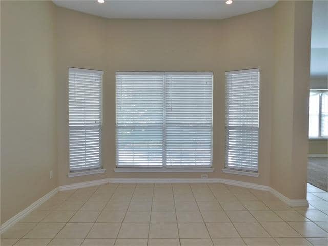 Building Photo - 516 Chateau Ct
