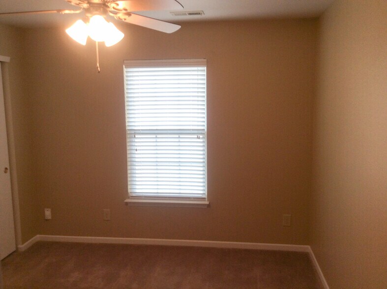 Building Photo - 1113 Swearngan Ridge Ct