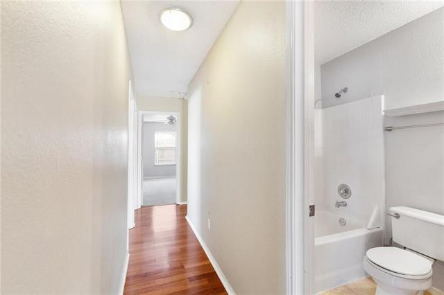 Building Photo - 921 Thistle Cir