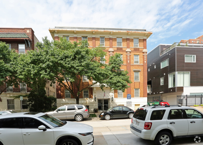 Primary Photo - Lancaster Apartments