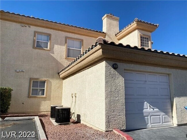 Building Photo - 3601 Pintadas St