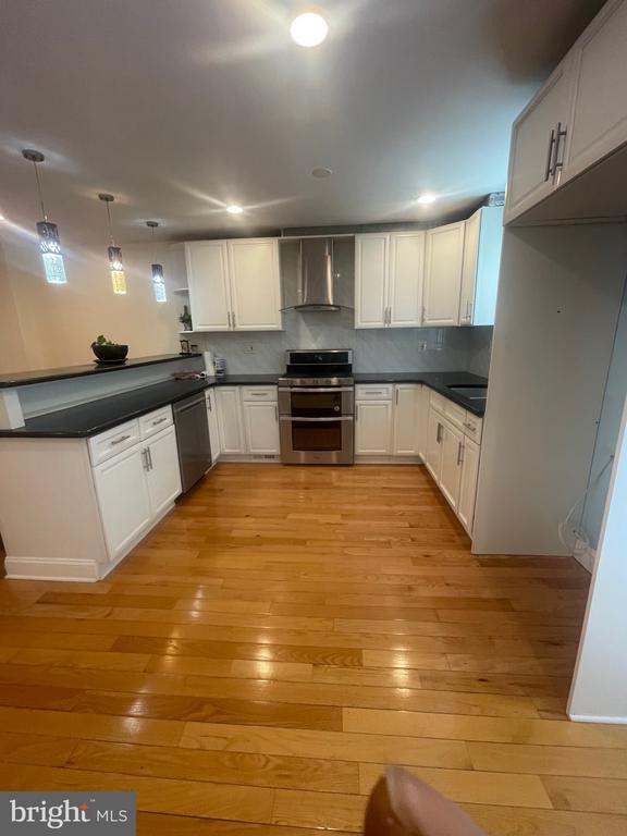 Building Photo - 7814 Saturn Pl