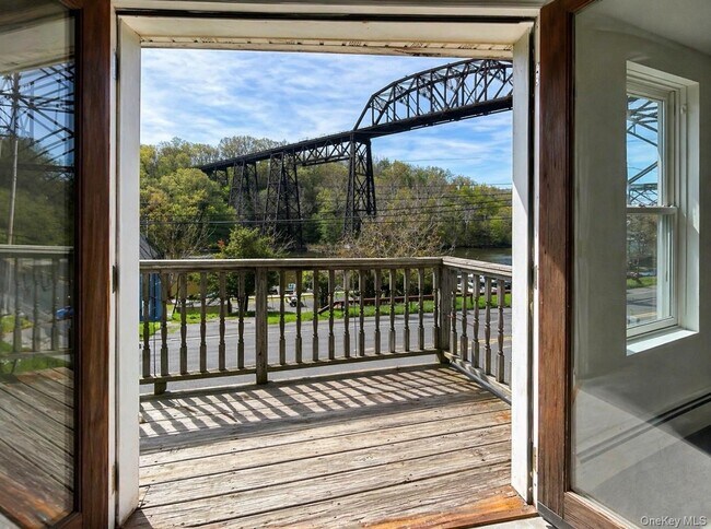 Building Photo - 435 Abeel St
