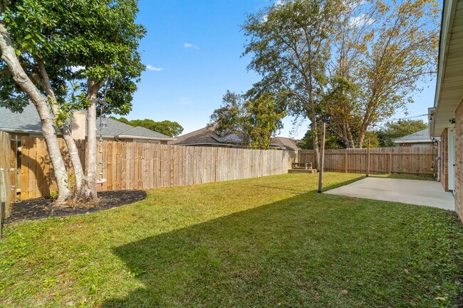 Fenced in backyard - 65 Bay Tree Dr