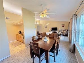 Building Photo - 404 Hidden Harbour Dr